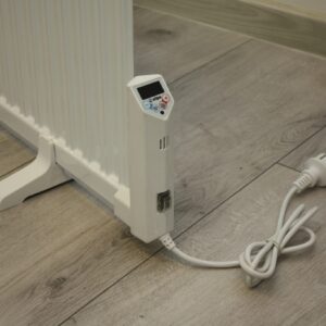 ELPE 1500W LCD sähköinen öljylämmitin (780x660)